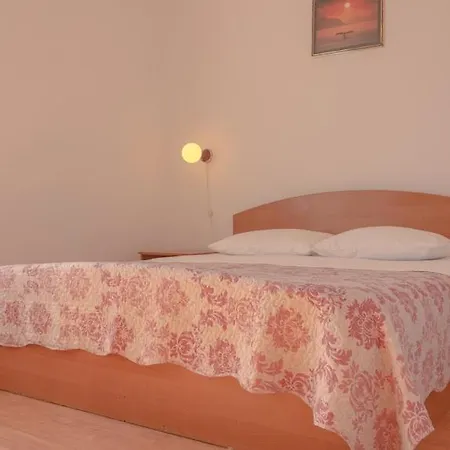 Ellen Apartment
